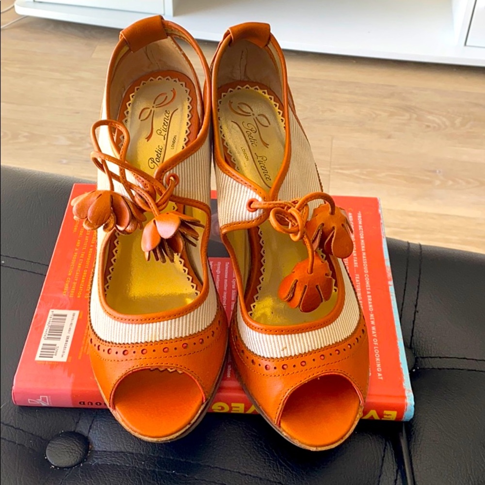 Poetic license size 8